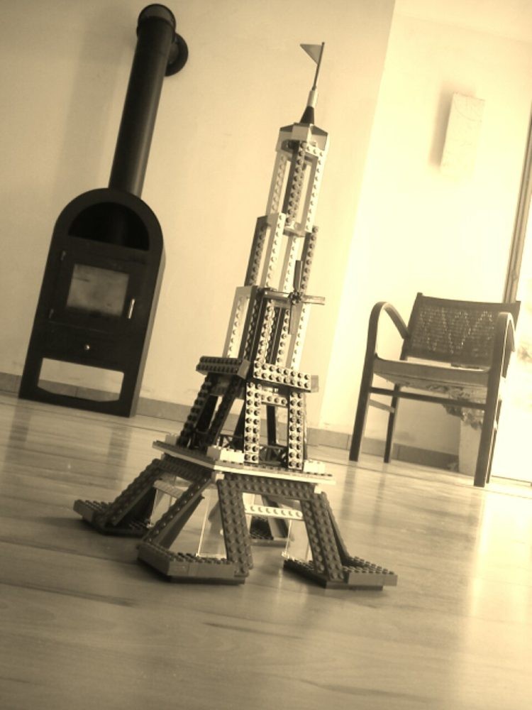 Podróże z klockami COBI: Francja i Japonia