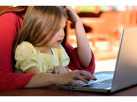 Sprawdzone sposoby na wyciągnięcie dzieci sprzed ekranów komputerów