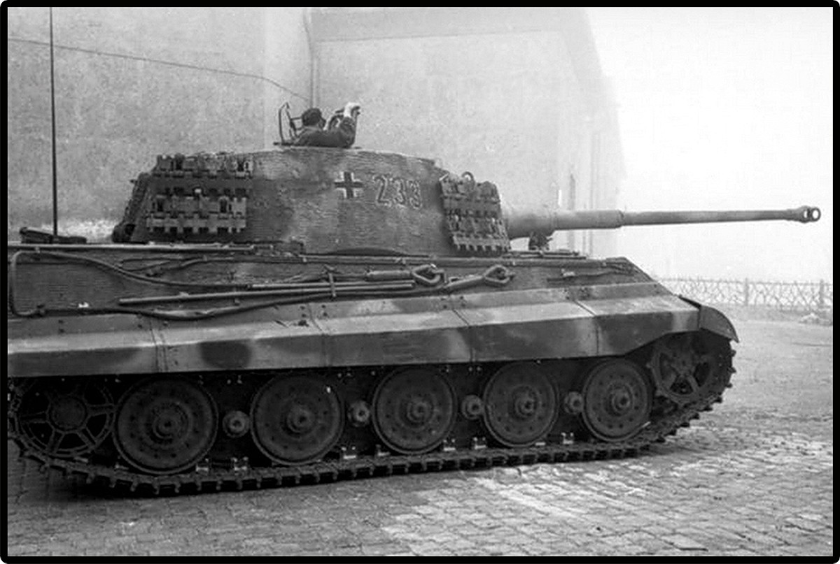 Panzer VI Ausf. B Tiger II  Königstiger  - Edycja Limitowana - fot. 26